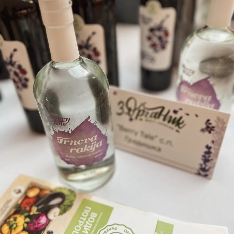 Berry Tale 9 768x768