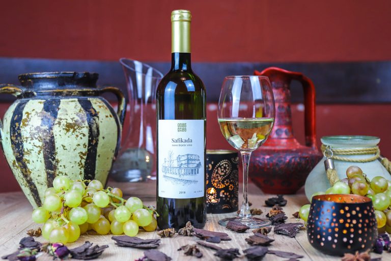 Crveni brijeg 3 768x512